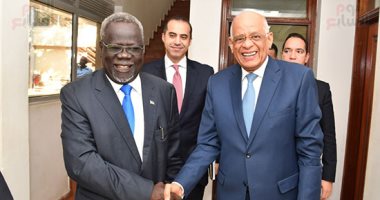 وزير الصحة بجنوب السودان: ننظر بإعجاب للمبادرات الرئاسية المصرية فى مجال الصحة