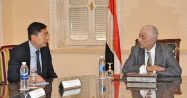 وزير التعليم يلتقى سفير سنغافورة بالقاهرة لبحث التعاون بين البلدين
