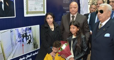 محافظ القاهرة يطلق اسم الشهيد عقيد رامى هلال على مدرسة بالتجمع