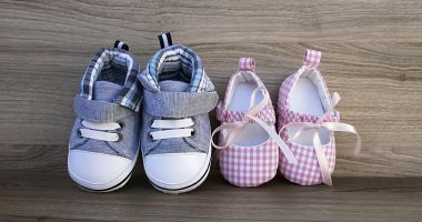 نصائح لاختيار أول حذاء للطفل.. "يساعده على المشى ويحمى قدمه"