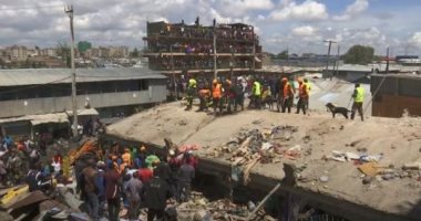 فيديو.. انهيار مبنى من 6 طوابق فى كينيا وإنقاذ 10 من السكان