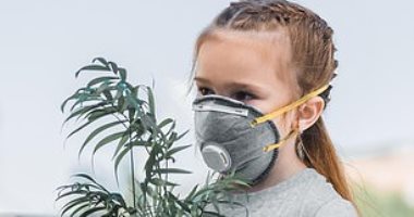 دراسة بريطانية: تلوث الهواء يؤثر على أدمغة الأطفال فى السنوات الأولى من عمرهم - اليوم السابع