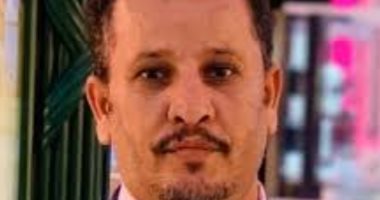 "أنيس منصور العميل".. حكاية هاشتاج اجتاح تويتر يكشف خيانة إعلامى يمنى