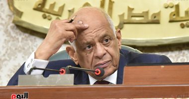 رئيس مجلس النواب يهدد باستجواب وزير العدل بسبب الشهر العقارى