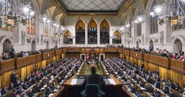 الحكومة الكندية تنجو من أول تصويت بحجب الثقة 