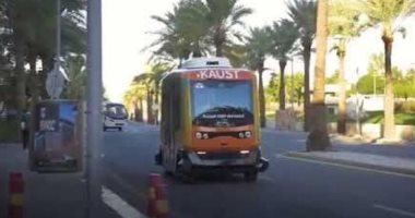 جامعة "كاوست" بالسعودية تطلق أول حافلات ذاتية القيادة فى المملكة