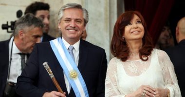 صور.. تتويج ألبرتو فرنانديز رئيسا جديدا للأرجنتين
