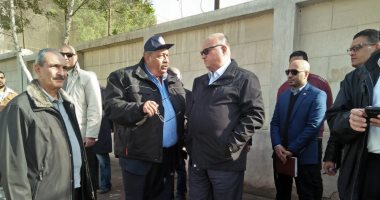 محافظ القاهرة يتفقد أعمال إزالة أثار مياه الأمطار