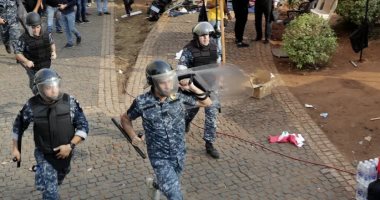 الأمن اللبنانى: 25 مصابًا من قوات مكافحة الشغب جراء اشتباكات بيروت