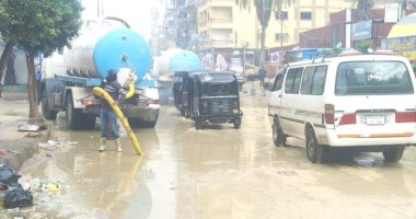 صور.. شفط مياه الأمطار من الشوارع والأنفاق بالغربية