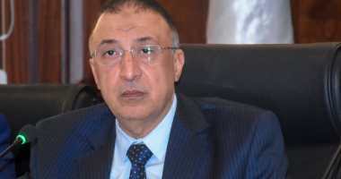 محافظ الإسكندرية: "لن أسمح بأى تقصير أو تباطؤ وسيتم محاسبة المقصرين فورا"