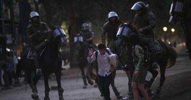الصودا الكاوية وغاز الفلفل أدوات الشرطة لقمع الاحتجاجات فى تشيلى