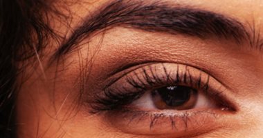  ضعف العين قد يكون علامة مبكرة على الإصابة بمرض الشلل الرعاش.. اعرف التفاصيل