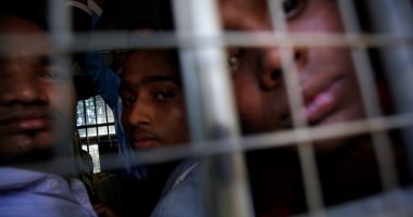 روهينجا يبكون بمحكمة فى ميانمار بعد اتهامهم بالسفر دون وثائق