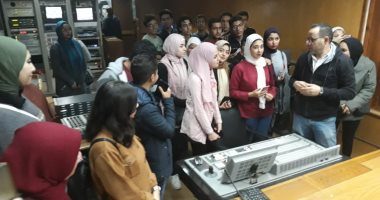 صور.. طلاب إعلام السويس يزورون مبنى الإذاعة والتليفزيون بالإسماعيلية