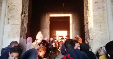 الشمس تتعامد على معبد قصر قارون بالفيوم.. فيديو وصور