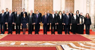 لحظة أداء الوزراء ونواب الجدد اليمين الدستورية أمام الرئيس السيسى 