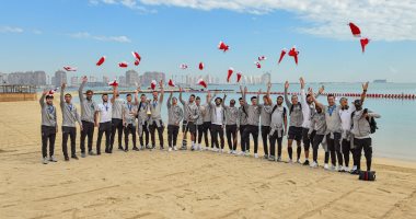 نجوم ليفربول يحتفلون بكأس العالم للأندية على شواطئ قطر