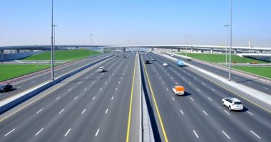 وزير البنية التحتية الإماراتى: لا بوابات تعرفة مرورية على الطرق الاتحادية قريباً 