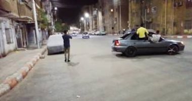 فيديو.. أهالى دمياط يطالبون مدير الأمن بمواجهة استعراض سيارات الزفة فى الأفراح