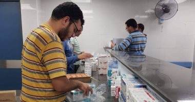 صور.. الكشف على 588 مواطنا ضمن قافلة طبية بمستشفى الشلاتين