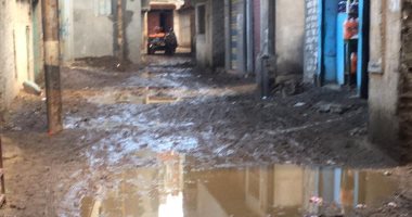 قارئ يشكو من غرق قرية القزاقزة بالدقهلية بمياه الأمطار