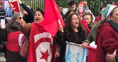 فيديو ..التونسيون يحتجون أمام سفارة تركيا: "ليبيا لليبيين من غير عثمانيين"