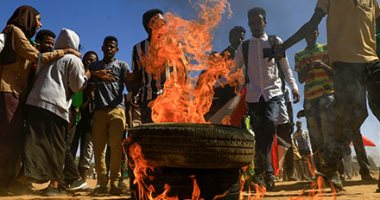 إحتفالات فى السودان بعد الحكم بإعدام 27 فى قضية المعلم أحمد الخير 