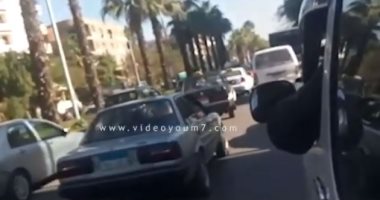 فيديو.. زحام مرورى بشارع الهرم فى اتجاه ميدان الجيزة بسبب زيادة الأحمال