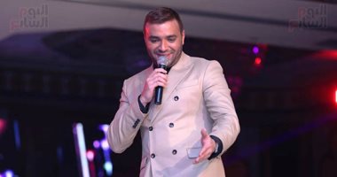 فيديو وصور.. رامى صبرى يشعل حفلات رأس السنة بأحد فنادق القاهرة