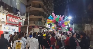 فيديو وصور .. زحام شديد بشوارع أسيوط وانتشار أمنى مكثف احتفالا برأس السنة
