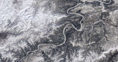 اعرف كم معدل فقدان الجليد بالأنهار بسبب ارتفاع حرارة الأرض خلال 100 عام