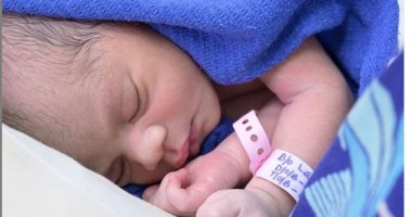 الأمم المتحدة تكشف عن أحد أوائل أطفال العالم فى 2020 .. اعرف جنسيته؟