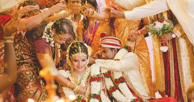 أغرب طقوس الزفاف فى الهند.. العريس بياخد مهر وهدية العروسة "سكينة"