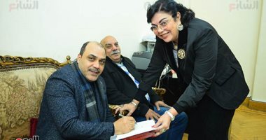 كتاب "أيام مرسى" مرجع للأجيال.. ومؤلفه: الفكرة ولدت يوم رحيل المعزول
