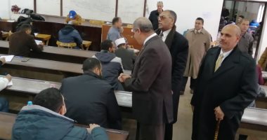 صور.. رئيس جامعة الأزهر يتفقد لجان امتحانات كليات قطاع الدراسة