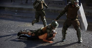 استمرار أعمال العنف بين المتظاهرين وقوات الأمن فى تشيلى