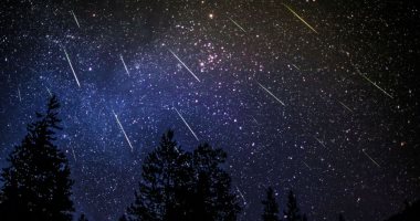 يعنى إيه الدش النيزكى Perseid.. وكيف تشاهد تساقط 100 شهاب فى الساعة؟