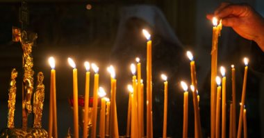 دعاء وشموع.. كنائس العالم تحتفل بعيد الميلاد المجيد