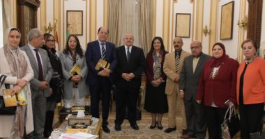 الخشت يلتقى وفدا من السفارة المغربية ويوقع اتفاقية تعاون مع معهد الصحافة المغربى