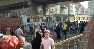 قارئ يناشد المسئولين بتطوير مزلقان أبو عميرة بالزقازيق بالشرقية