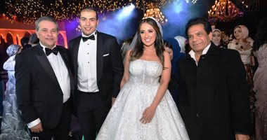فيديو وصور.. الإعلامى توفيق عكاشة يحتفل بزفاف نجله