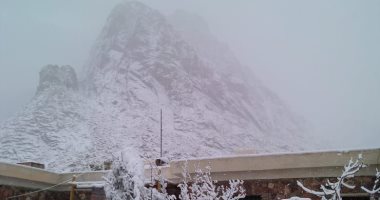 الثلوج تزين مدينة سانت كاترين فى جنوب سيناء