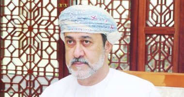 صحيفة عمانية: هيثم بن طارق آل سعيد يؤدى اليمين القانونية سلطانا لعمان 