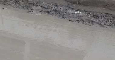 شكوى من غرق شوارع قرية المهندس بمياه الأمطار فى الدقهلية