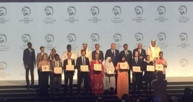 ولى عهد أبو ظبى يكرم الفائزين بجائزة زايد للاستدامة 