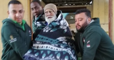 التضامن: إنقاذ مسن "بلا مأوى" ونقله لدار رعاية بالمنصورة