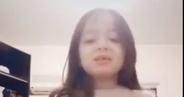 أحمد زاهر يهنئ ابنته منى فى عيد ميلادها بفيديو لها على "تيك توك"