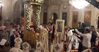 وصول البابا تواضروس الى الإسكندرية لترأس صلاة قداس عيد الغطاس.. فيديو وصور