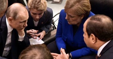 رئيس وزراء إيطاليا ينشر صور مباحثات بين قادة العالم بحضور السيسى فى برلين